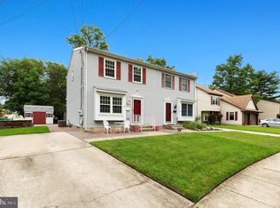 23 W Phoenix St, Lawnside, NJ 08045
