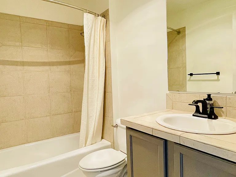 2420 S 41st St #526 — Photo 5