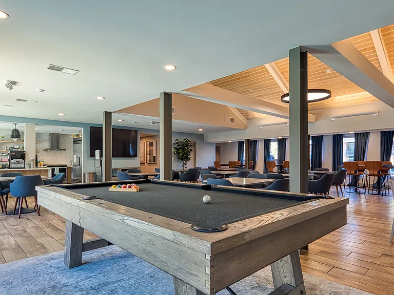 Resident Lounge with Billiards