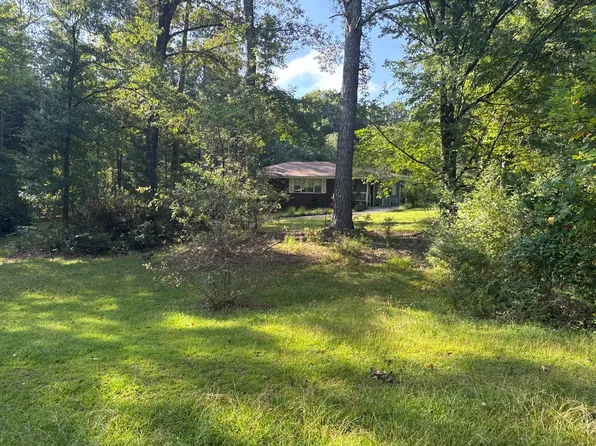 495 Wildwood Cir, Griffin, GA 30223