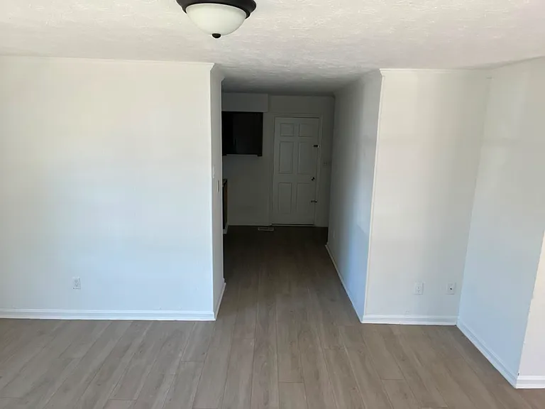 610 37th Ave N #A — Photo 12