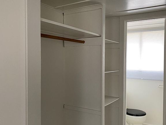 4th image of 203 Hotel Pl Unit 5C
