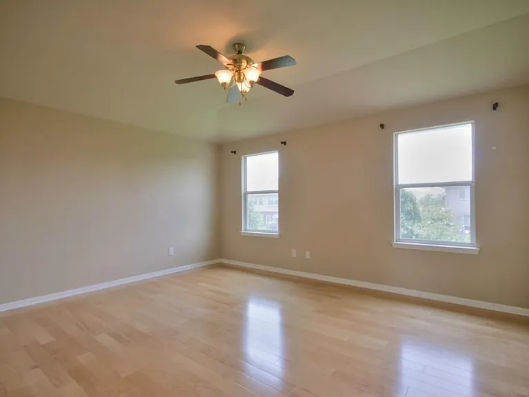 9624 Castle Pines Dr — Photo 15