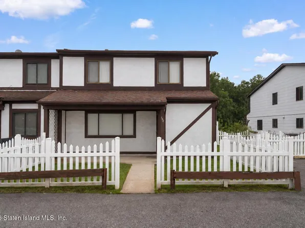 120 Parkview Loop, Staten Island, NY 10314