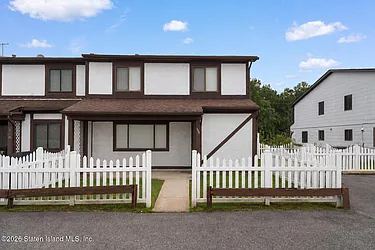 120 Parkview Loop, #1