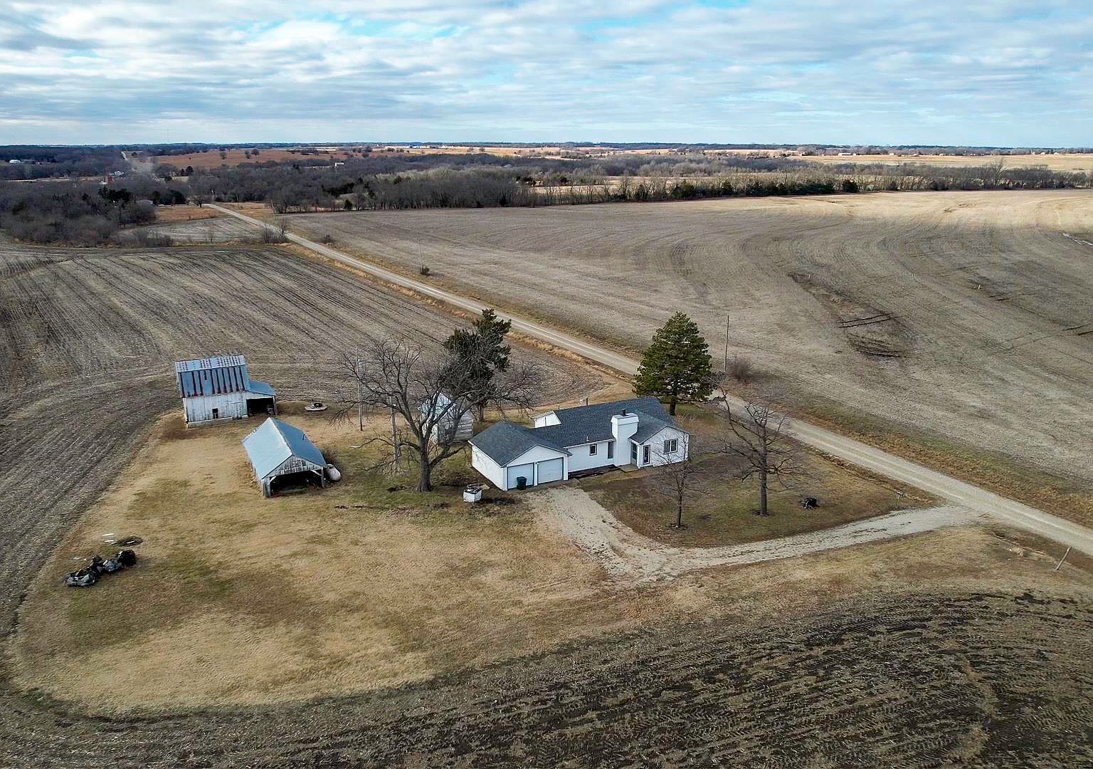 3101 E 173rd St, Overbrook, KS 66524 | Zillow