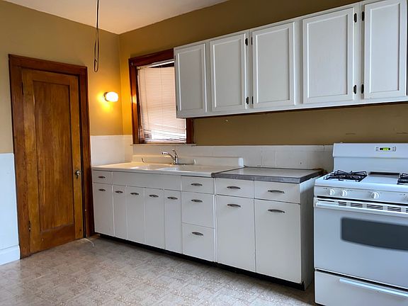 4th image of 501 Dover Pl