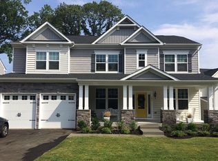 142 Moore Rd, Arnold, MD 21012