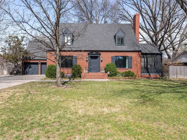 40 E Norfolk Dr, Wichita, KS 67206