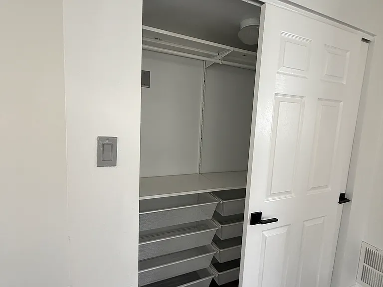 4870 Seminole Ave — Photo 12