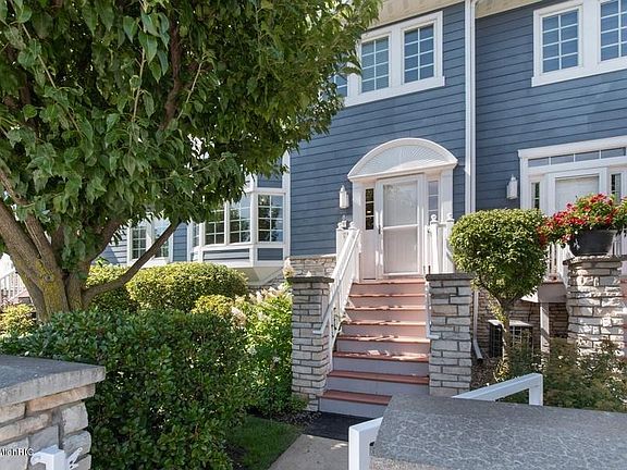 2nd image of 8 Oselka Dr