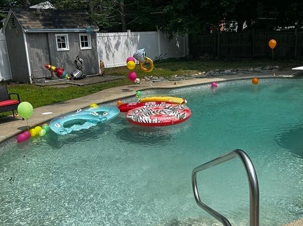 321 Shears St, Wrentham, MA 02093