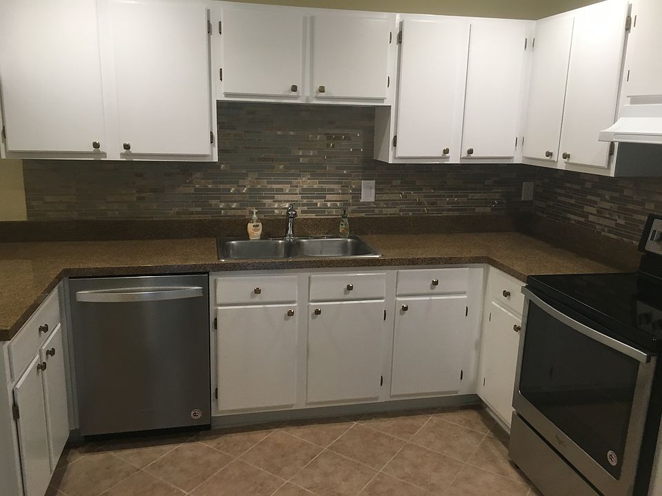 1st image of 1687 Brookhouse Cir