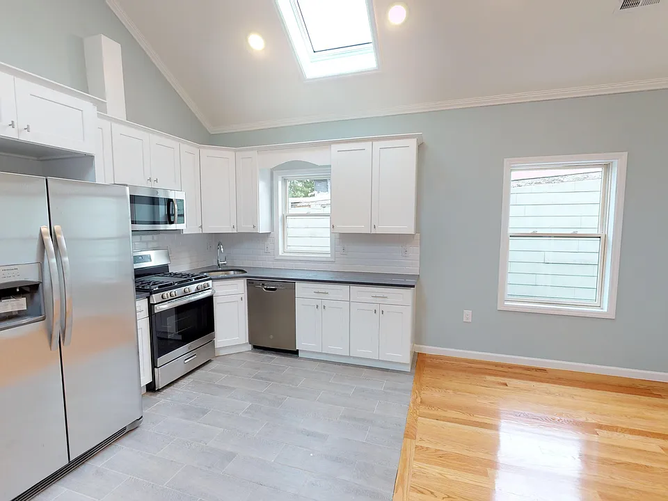 336 Forrest St #2