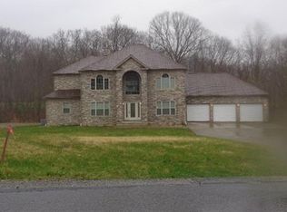 11304 McKee Rd, North Huntingdon, PA 15642