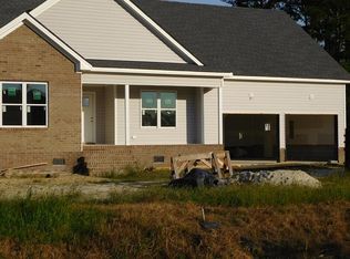 709 Broomfield Trl, Elizabeth City, NC 27909