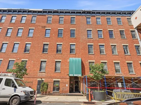 186 Wayne Street image 1 of 47