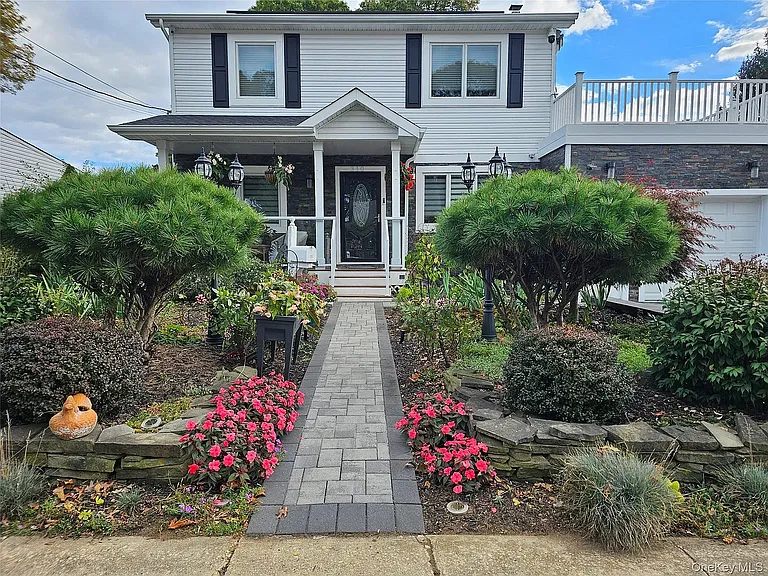 Brookside Ct — Photo 1