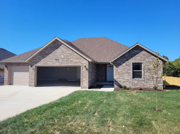 209 W Canterbury Ln, Willard, MO 65781