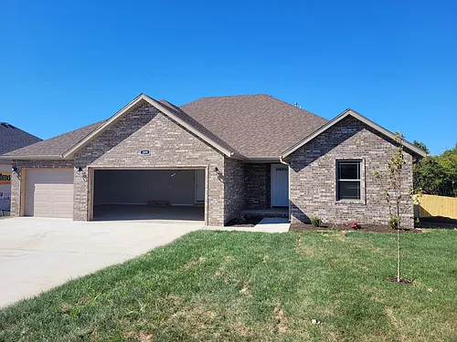 209 W Canterbury Ln Photo 1