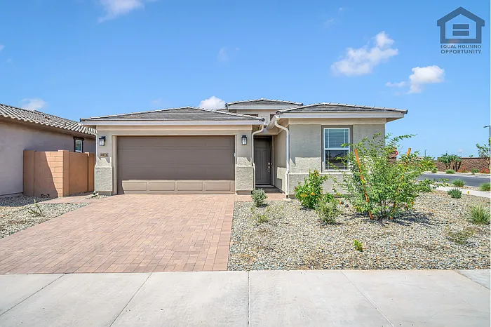 9828 W Mulberry Dr — Photo 3