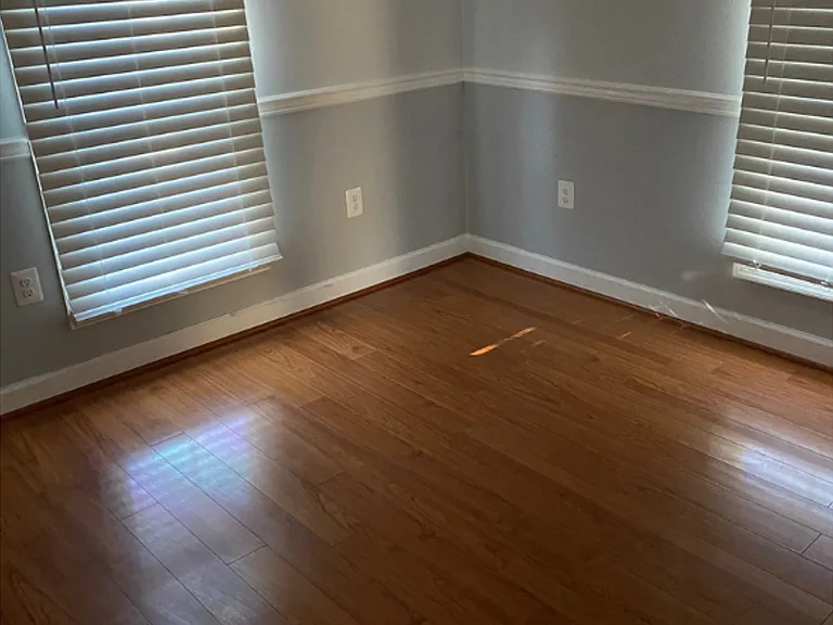 438 Main St #NEW ROOM 600 AVAILA — Photo 8