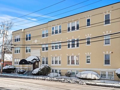 515 Pleasant St APT 1, Melrose, MA, 02176