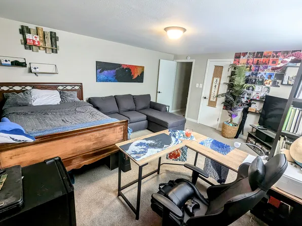 1422 Tesla Dr, Colorado Springs, CO 80909