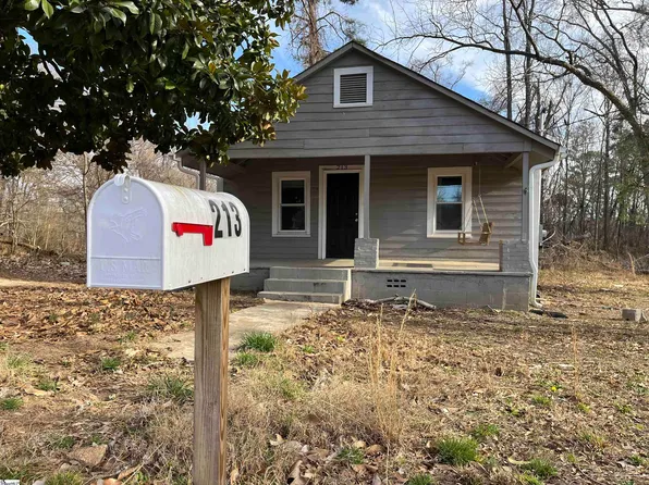 213 Law St, Woodruff, SC 29388