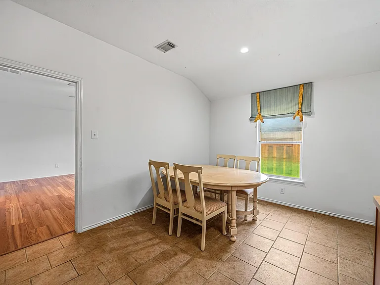 22327 Albee Dr — Photo 14