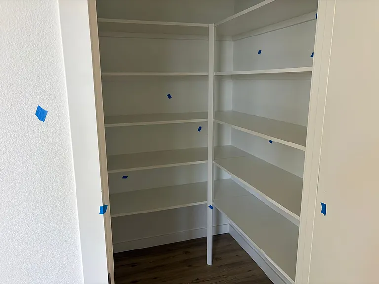 Abbey Creek Square Apartments — Photo 8