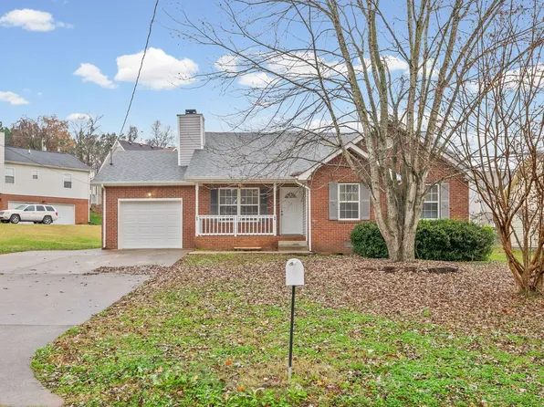 386 Brook Mead Dr, Clarksville, TN 37042