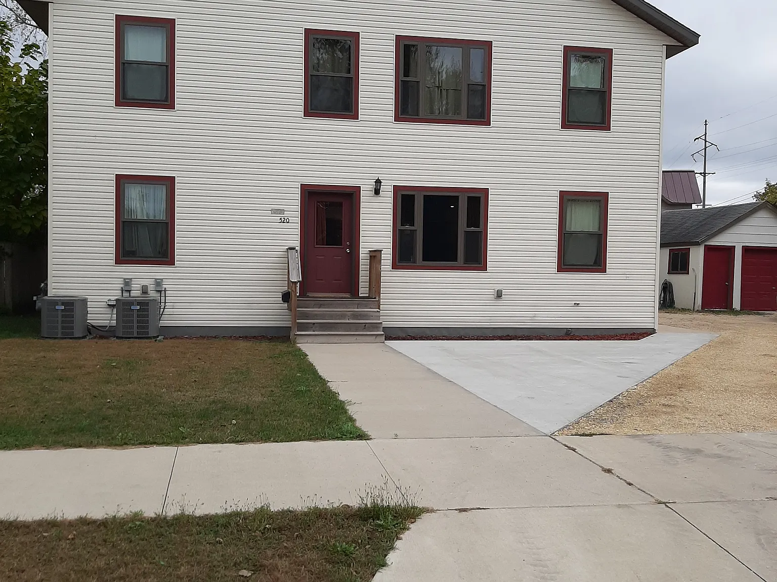520 Lincoln St — Photo 1