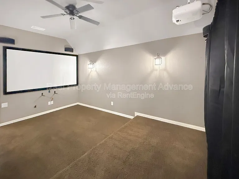 801 Renault Way — Photo 26