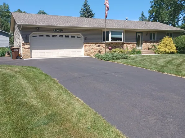 12620 Pineview Trl, Dayton, MN 55327