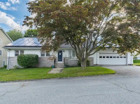 23 Penrose St, North Providence, RI 02911