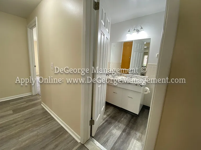 Titus Villa Apartments — Photo 36