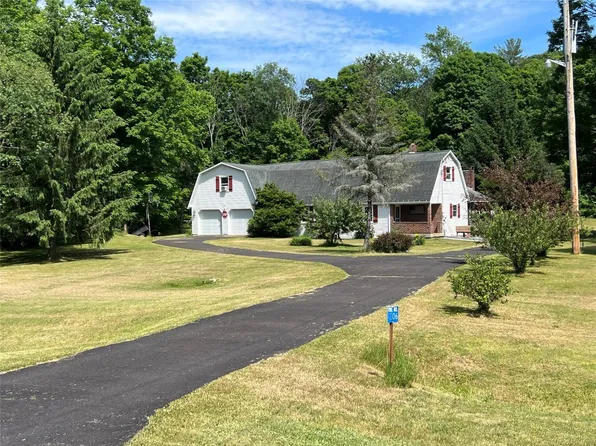 1206 State Route 369, Chenango Forks, NY 13746