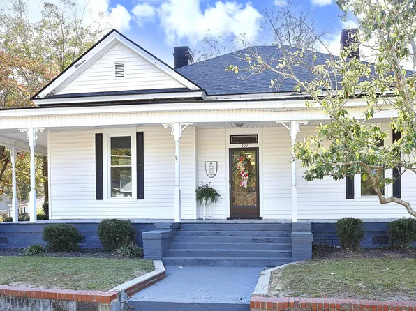 309 SE Fourth Street, Snow Hill, NC 28580