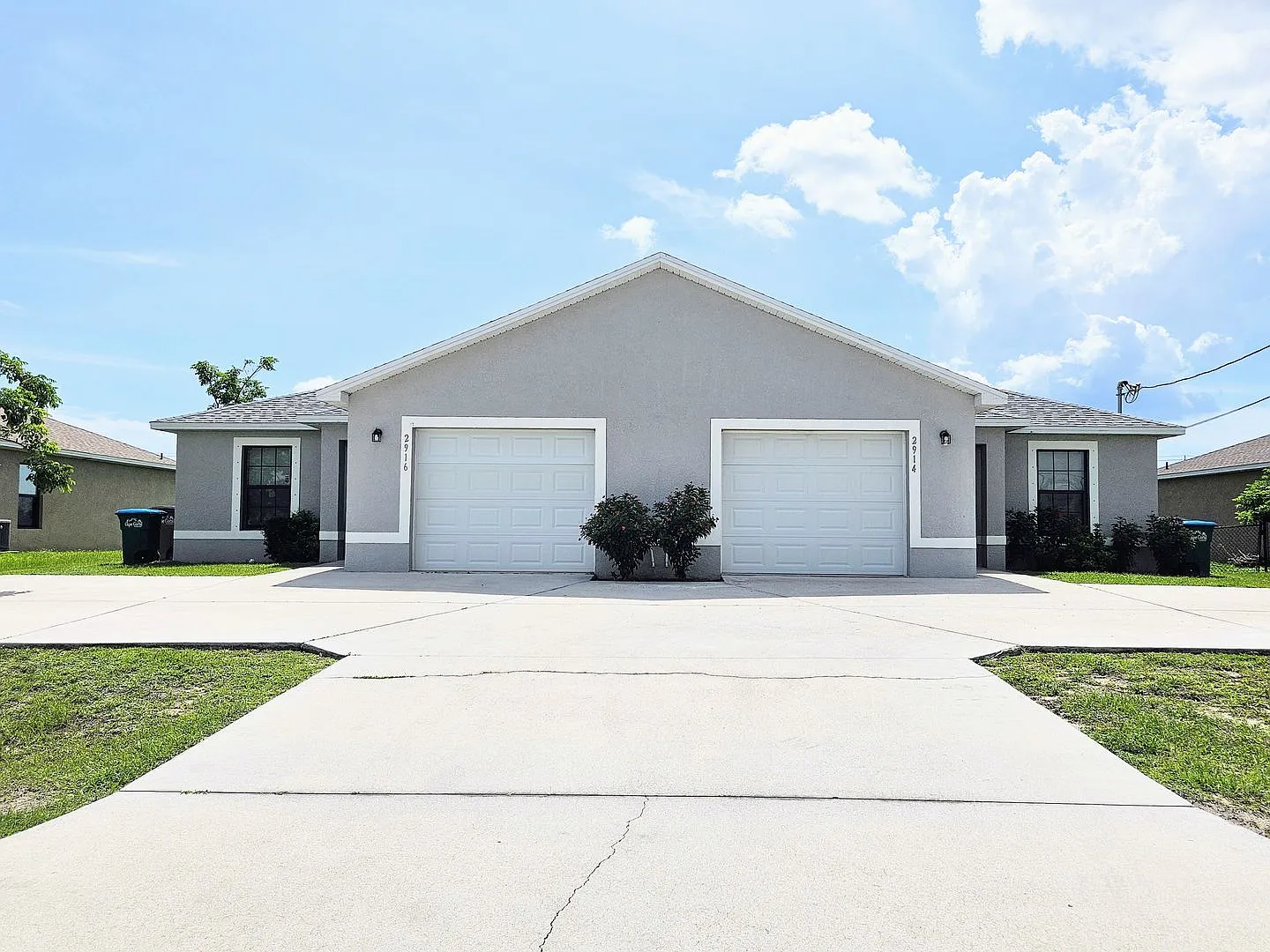 Like New 3 bedroom, 2bath 1 car garage — Photo 2