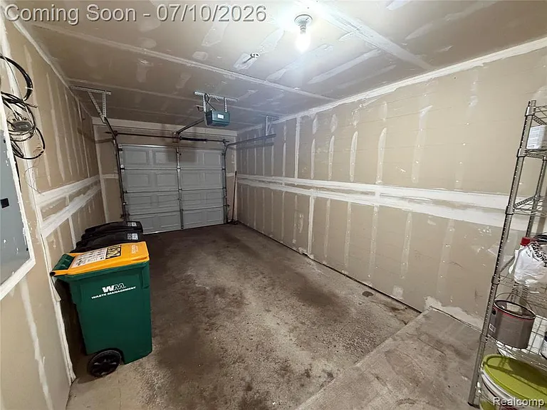 29415 Glen Oaks Blvd E — Photo 29