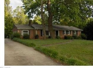 809 N Avalon Rd, Winston Salem, NC 27104