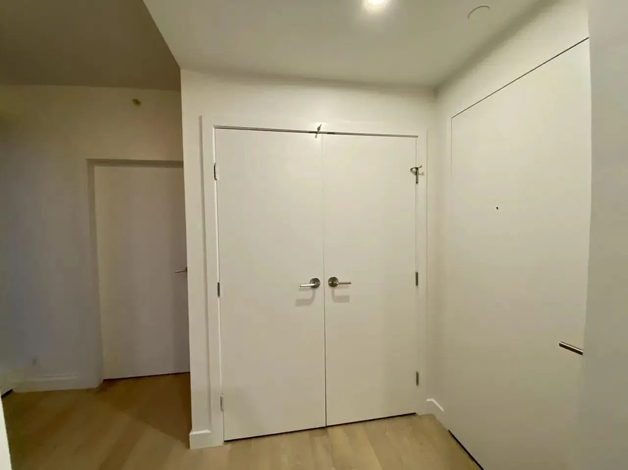 1 bed, 360 sqft, $2,200 — Photo 2