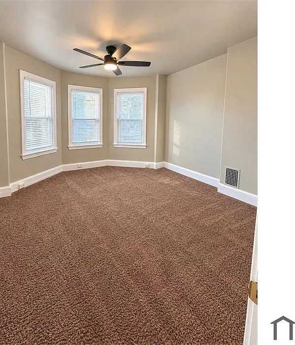 3006 Washington Street — Photo 4