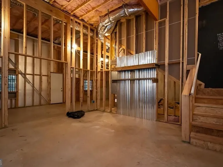 2446 Remington Dr — Photo 20