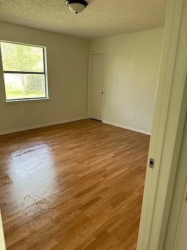 709 Campbell Ln — Photo 5