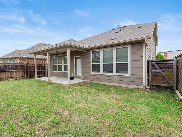 9802 Acero Dr — Photo 40