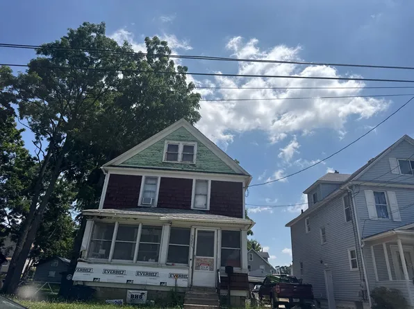 2301 18th St SW, Akron, OH 44314