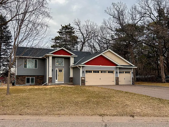 21215 Old Lake George Blvd NW, Oak Grove, MN 55303
