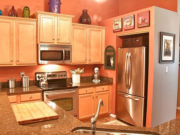 Newly Remodeled Kitchen